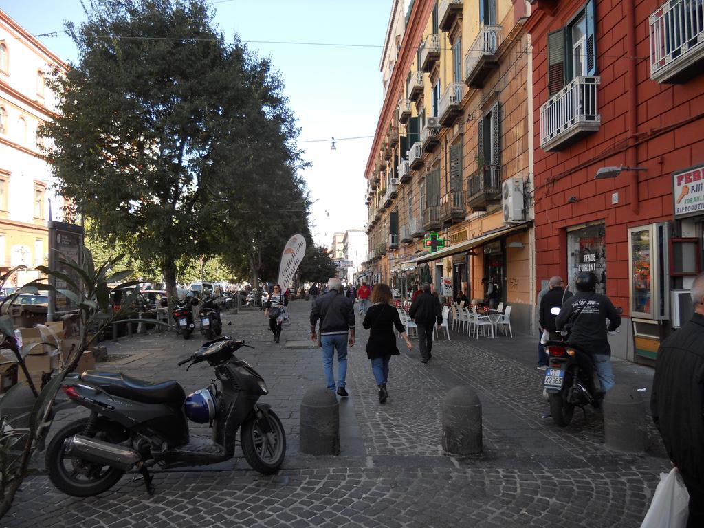 B&B Ingiropernapoli 外观 照片