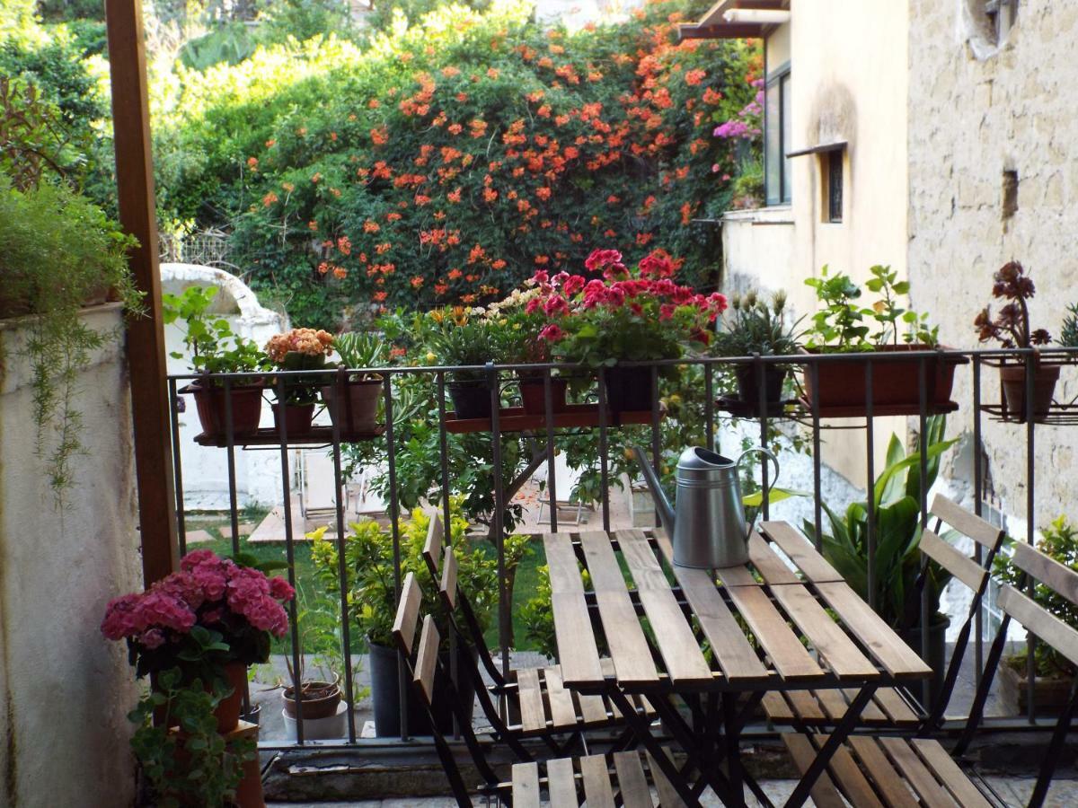 B&B Ingiropernapoli 外观 照片